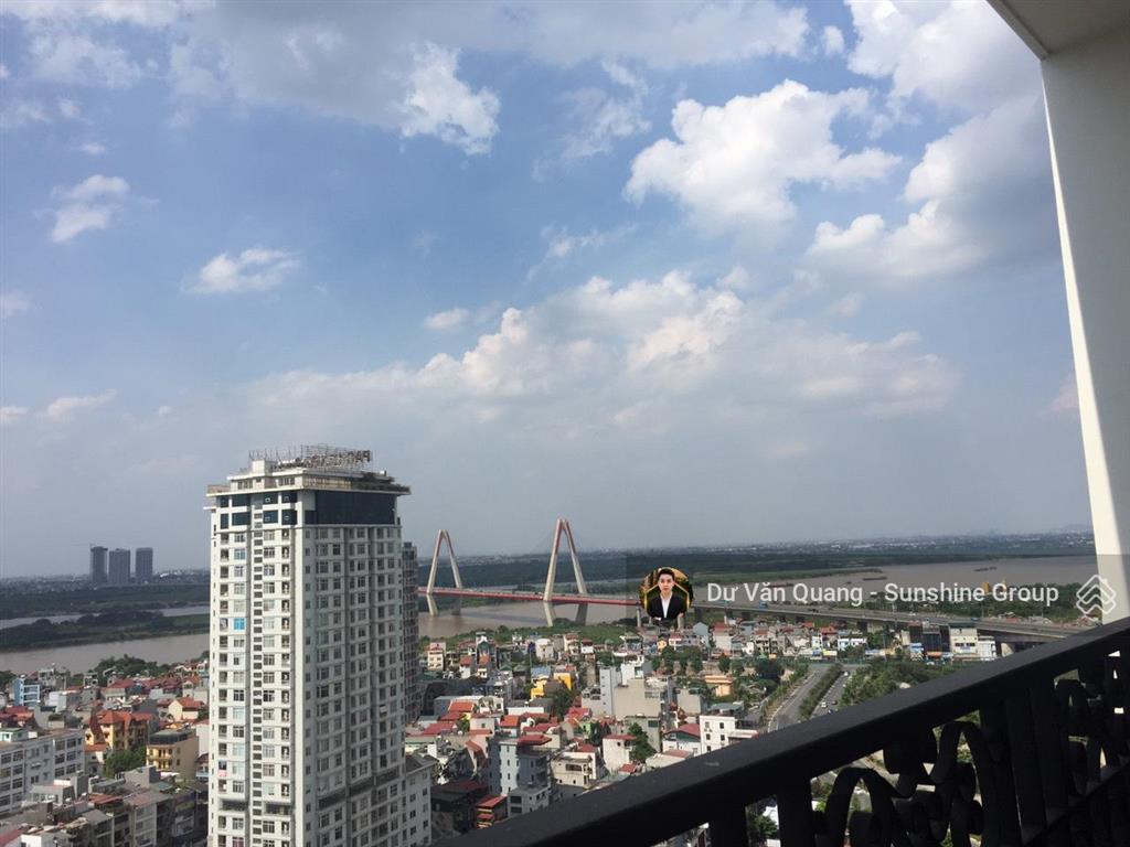 Bán căn góc 3 ngủ, sunshine riverside  100m2  view sông hồng + cầu nhật tân, giá 9,9 tỷ