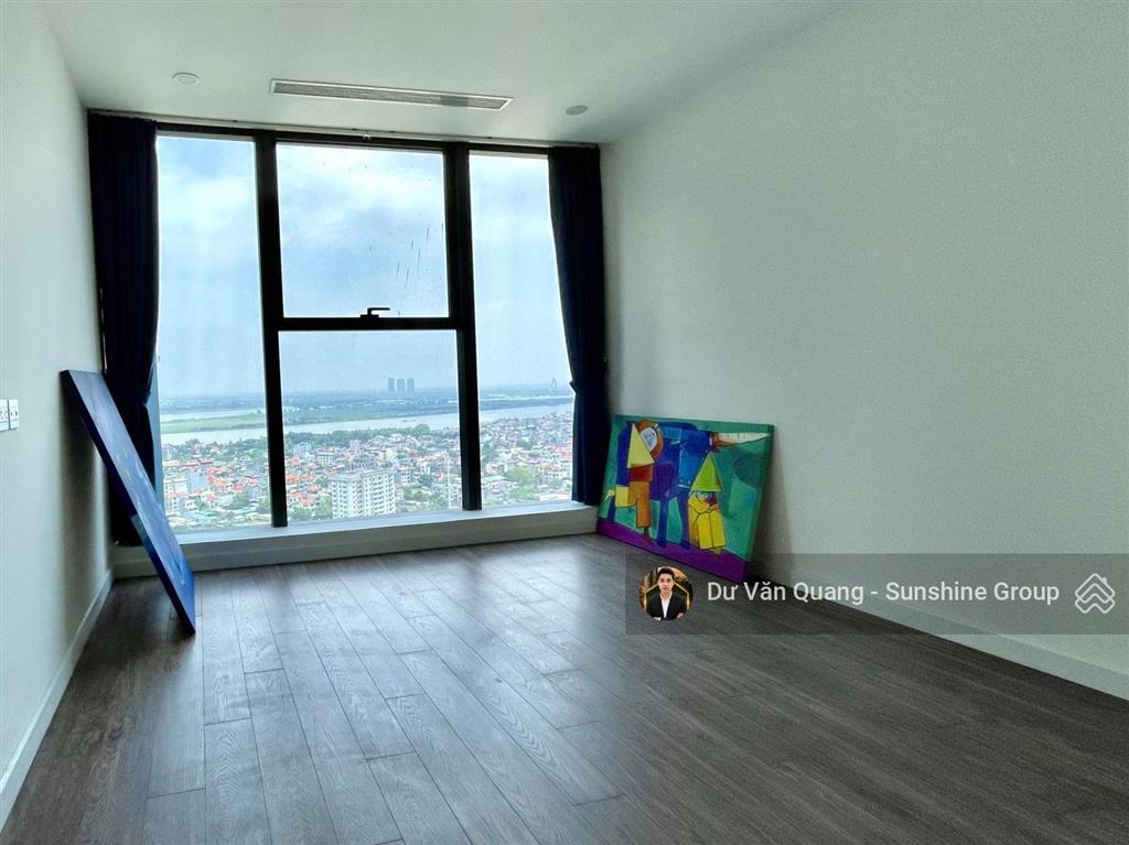 Bán căn góc 3 ngủ  sunshine city  98m2 view sân golf + sông hồng  giá 10 tỷ (sổ đỏ)  đông nam