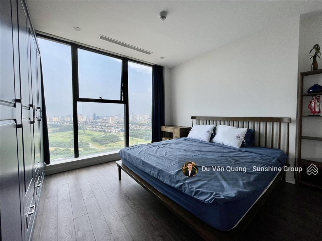 Bán căn góc 3 ngủ  sunshine city  98m2 view sân golf + sông hồng  giá 10 tỷ (sổ đỏ)  đông nam
