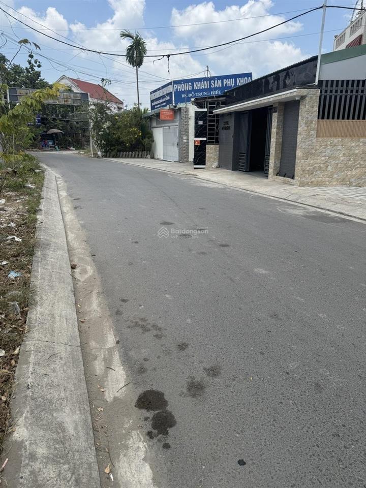 Bán khách sạn, kiêm nhà để ở phù hợp cho vừa ở vừa kinh doanh vị trí kinh doanh tốt