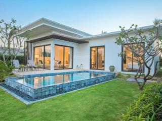 Cần bán gấp giảm 5 tỷ căn góc villa view hồ 2pn hơn 550m2 melia hamptons hồ tràm full nội thất