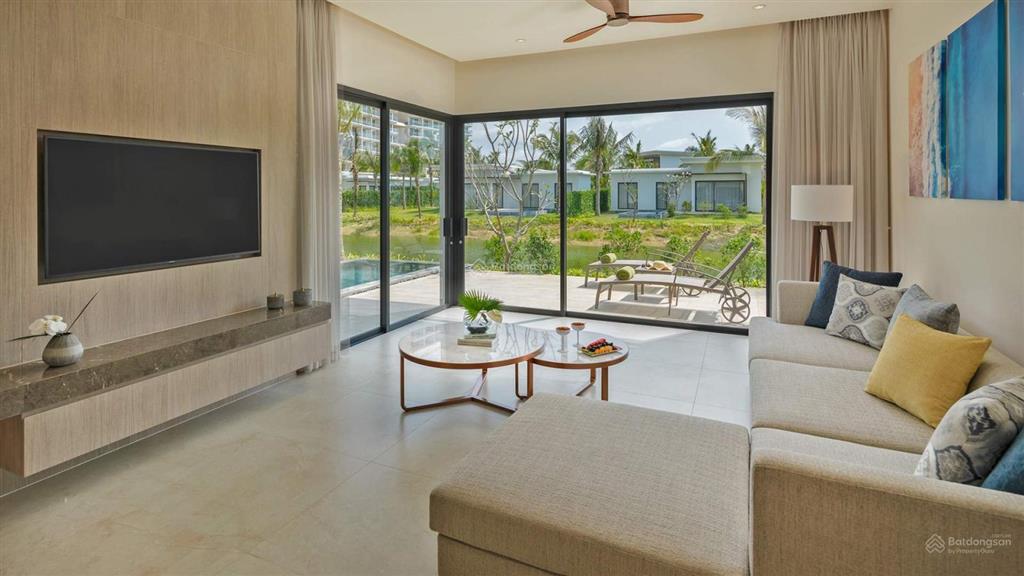 Cần bán gấp giảm 5 tỷ căn góc villa view hồ 2pn hơn 550m2 melia hamptons hồ tràm full nội thất