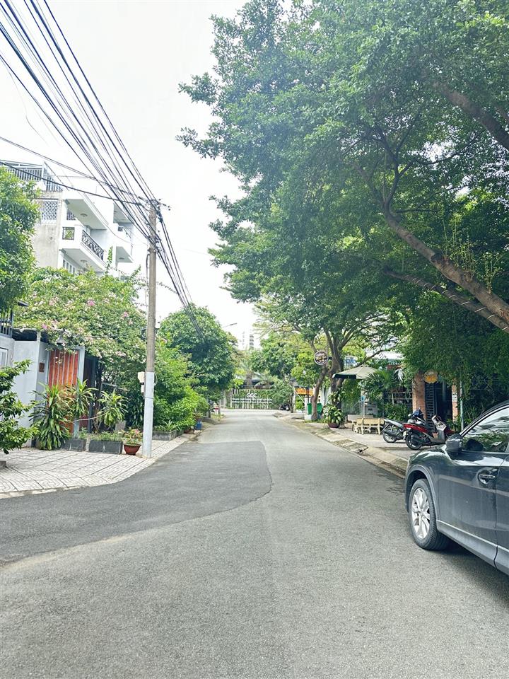 Chủ cần bán lô đất tặng căn hộ dịch vụ 2 tầng khu kiến á, liên phường, phước long b