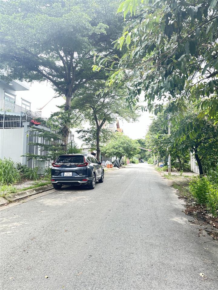 Chủ cần bán lô đất tặng căn hộ dịch vụ 2 tầng khu kiến á, liên phường, phước long b