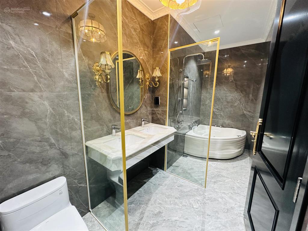 Chủ cần thu hồi vốn bán gấp nhà tâm huyết mặt tiền đg d6 (20m) 1/ liên phường ngay global city.