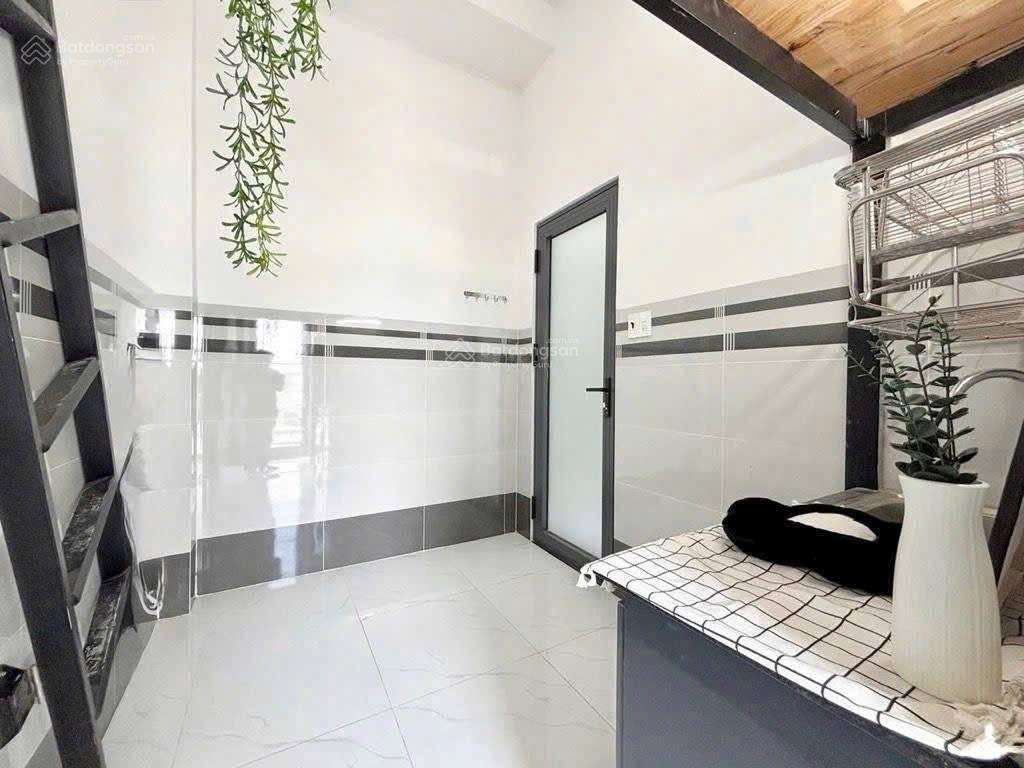Chdv mới 100%  34 phòng  6 tầng thang
máy  dòng tiền ~ 160tr/thángp