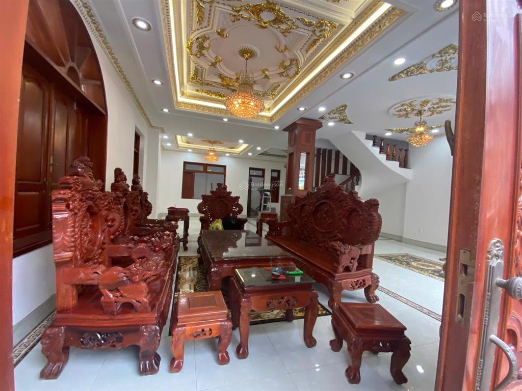 Cho thuê biệt thự 1 trệt 3 lầu (11x16) cao cấp phước long a, q9