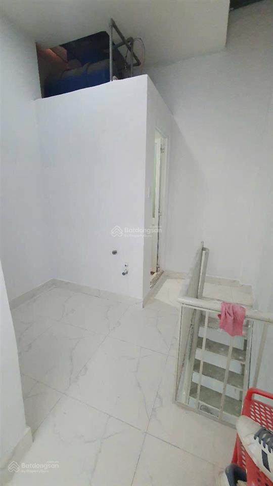 Bán nhà hẻm ba gác 1 trệt 1 lầu, đường hòa hưng trung tâm quận 10
