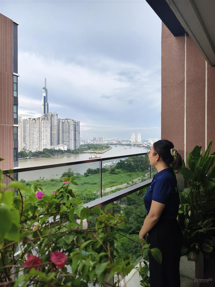 Giá tốt nhất the river | 3pn view sông  tầng cao 1x  140m²  căn góc  em nắm pass thẻ xem nhà.
