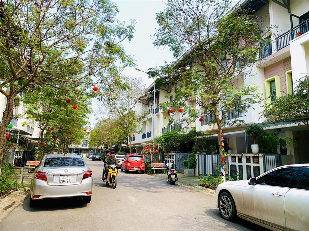 Cho thuê nhà 3 tầng đầy đủ tiện nghi kđt beomes vsip từ sơn 11 triệu, 0966 228 ***