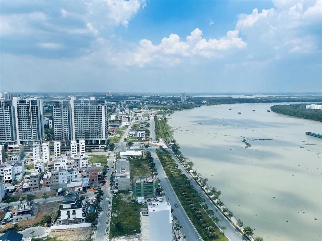 Bán đất biệt thự huy hoàng thạnh mỹ lợi quận 2 cũ vị trí gần sông sài gòn giá 200tr/m2