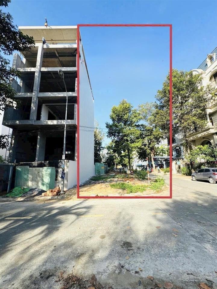Bán nền đất dự án huy hoàng, p. cát lái hcm, (quận 2 cũ) dt 8x20m giá 200tr/m