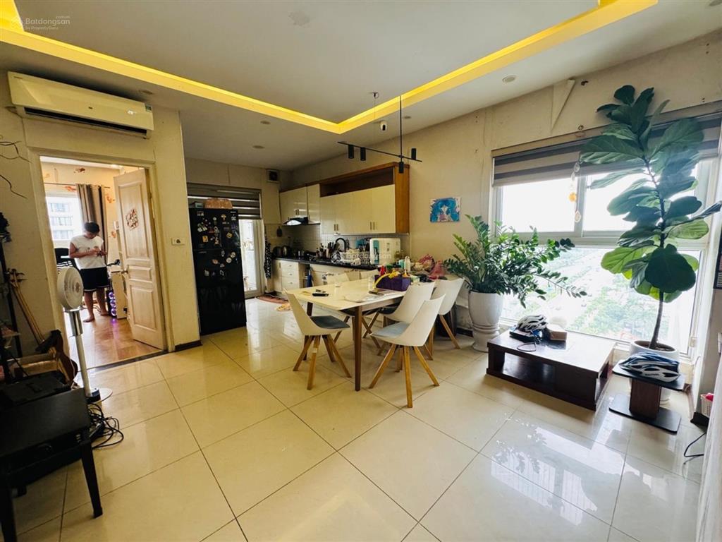 Bán căn góc 126m2 3pn vườn đào tây hồ, 2 ban công, view cầu nhật tân sông hồng