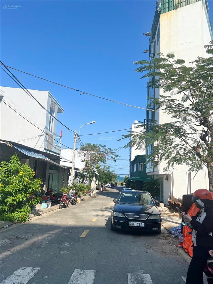 Cần tiền bán gấp lô đất tđc hòn đỏ nha trang sát biển vị trí cực đẹp thích hợp mua ở nghỉ dưỡng