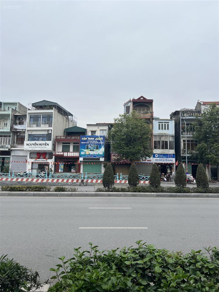 Bán đất mặt đường dưới nguyễn văn cừ cột 5 kinh doanh tốt