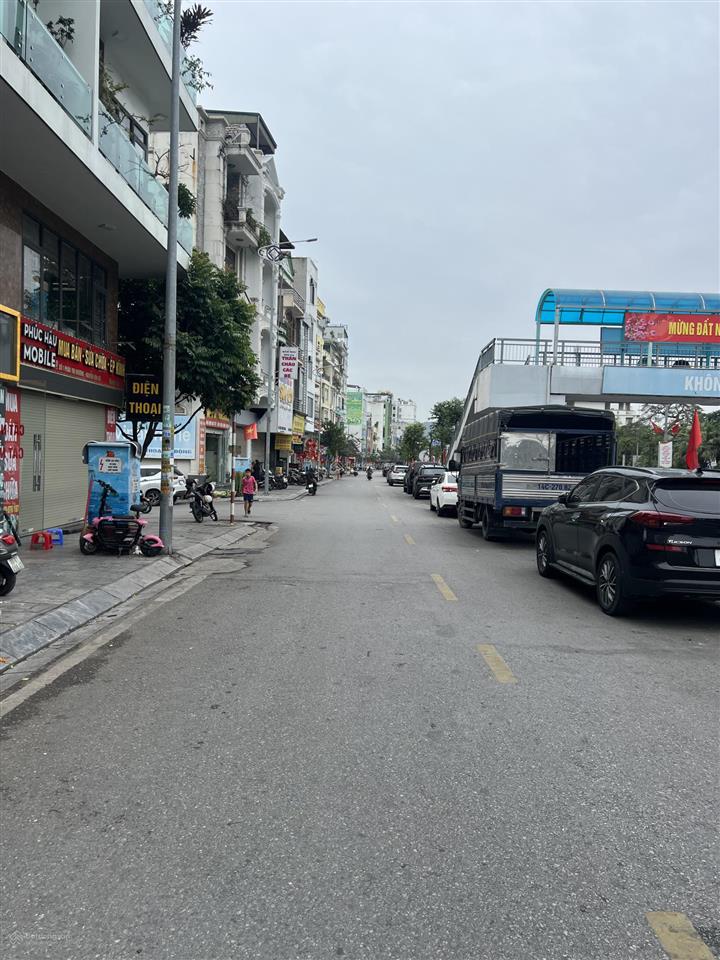 Bán đất mặt đường dưới nguyễn văn cừ cột 5 kinh doanh tốt