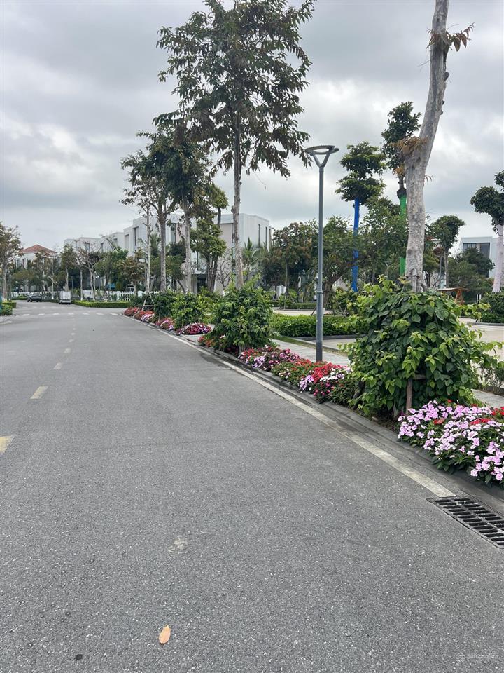 Bán căn biệt thự nghỉ dưỡng sun premier village bãi cháy dòng tiền 1,5 tỷ/năm