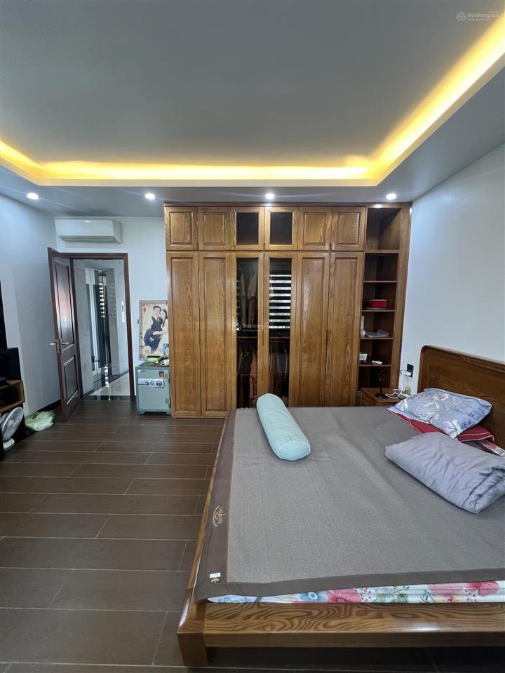 Bán nhà 5,5 tầng yết kiêu hạ long