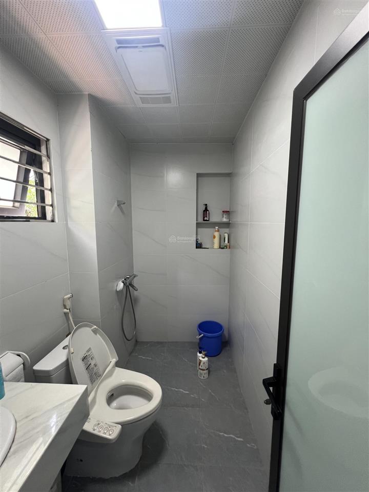 Bán nhà 5,5 tầng yết kiêu hạ long