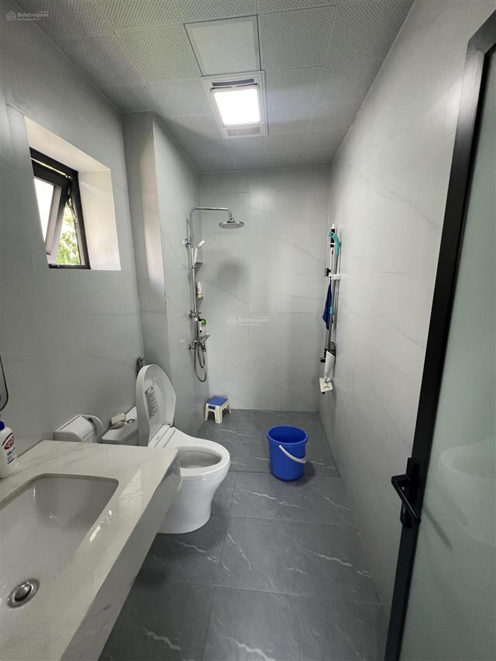 Bán nhà 5,5 tầng yết kiêu hạ long