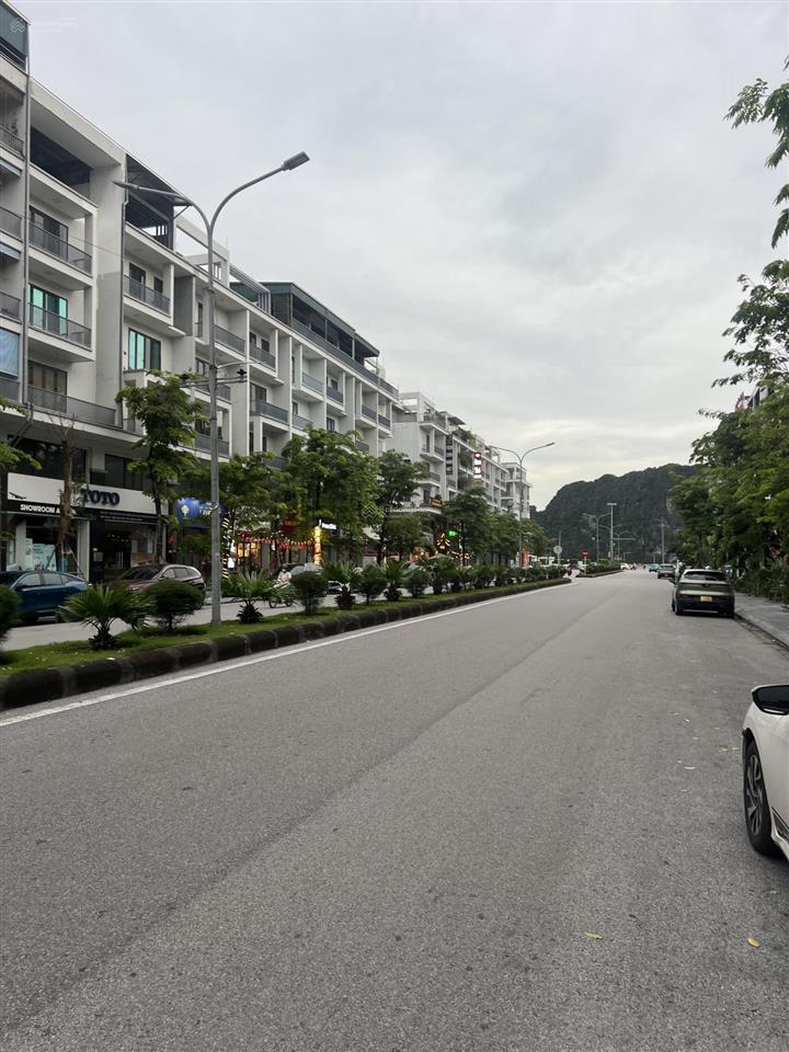 Bán nhà monbay gần bảo tàng quảng ninh
