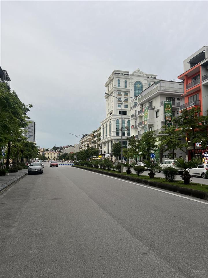 Bán nhà monbay gần bảo tàng quảng ninh