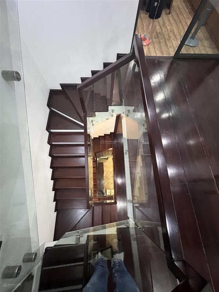Bán nhà 85m2 cạnh bãi tắm hòn gai hạ long quảng ninh