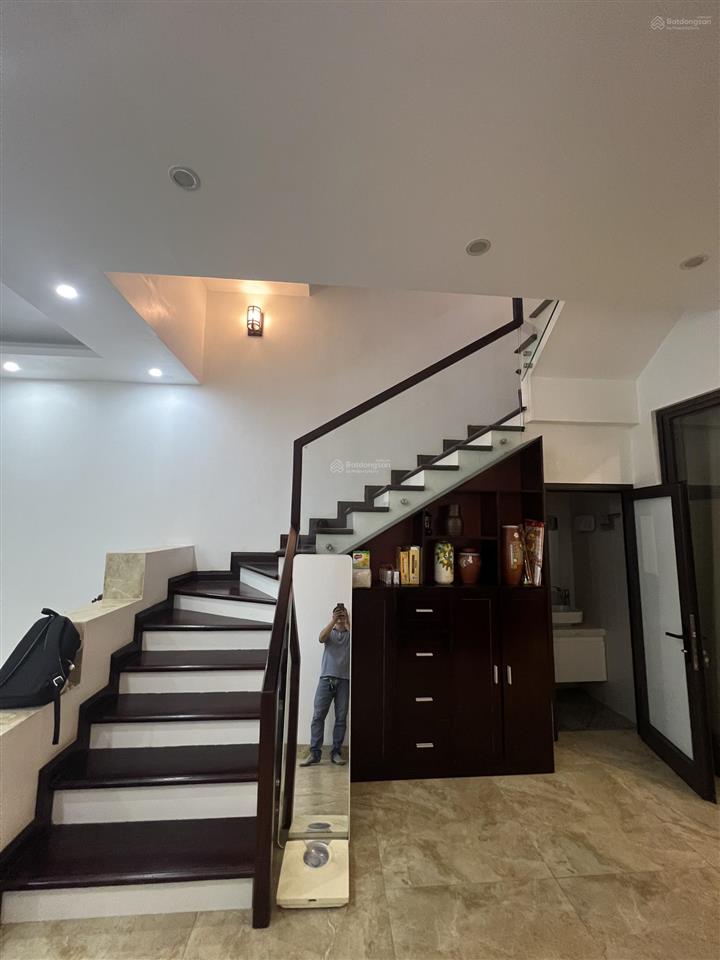 Bán nhà 85m2 cạnh bãi tắm hòn gai hạ long quảng ninh