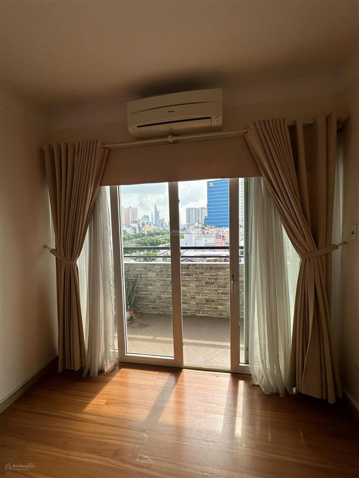 Chính chủ cần bán nhanh căn hộ chung cư orient 331 bến vân đồn phường 1 quận 4 diện tích 100m2