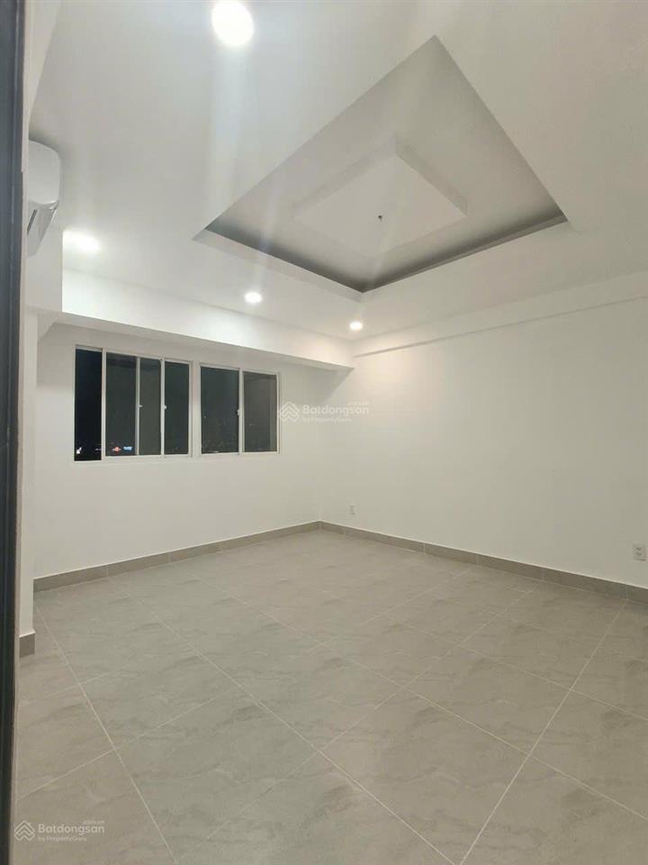 Chính chủ cần bán căn hộ chung cư h3 đ/c 384 hoàng diệu, phường 6 ,quận 4, diện tích 75m2,
