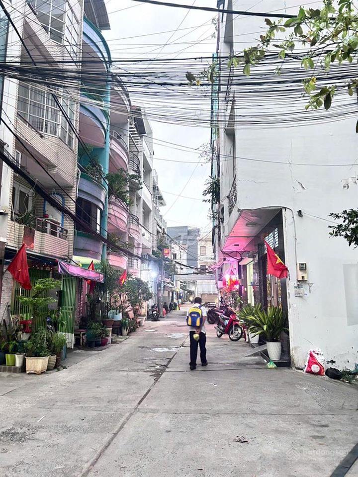 Cần bán chung cư 152 nguyễn thị tần, đối diện chợ rạch ông, phường 2 quận 8