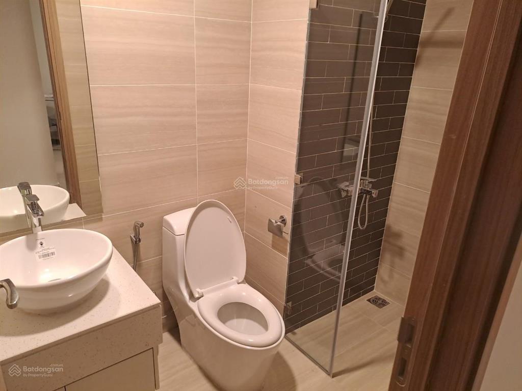 Cho thuê căn hộ soho residence navaland 100 phường cô giang, quận 1, diện tích 65m2,