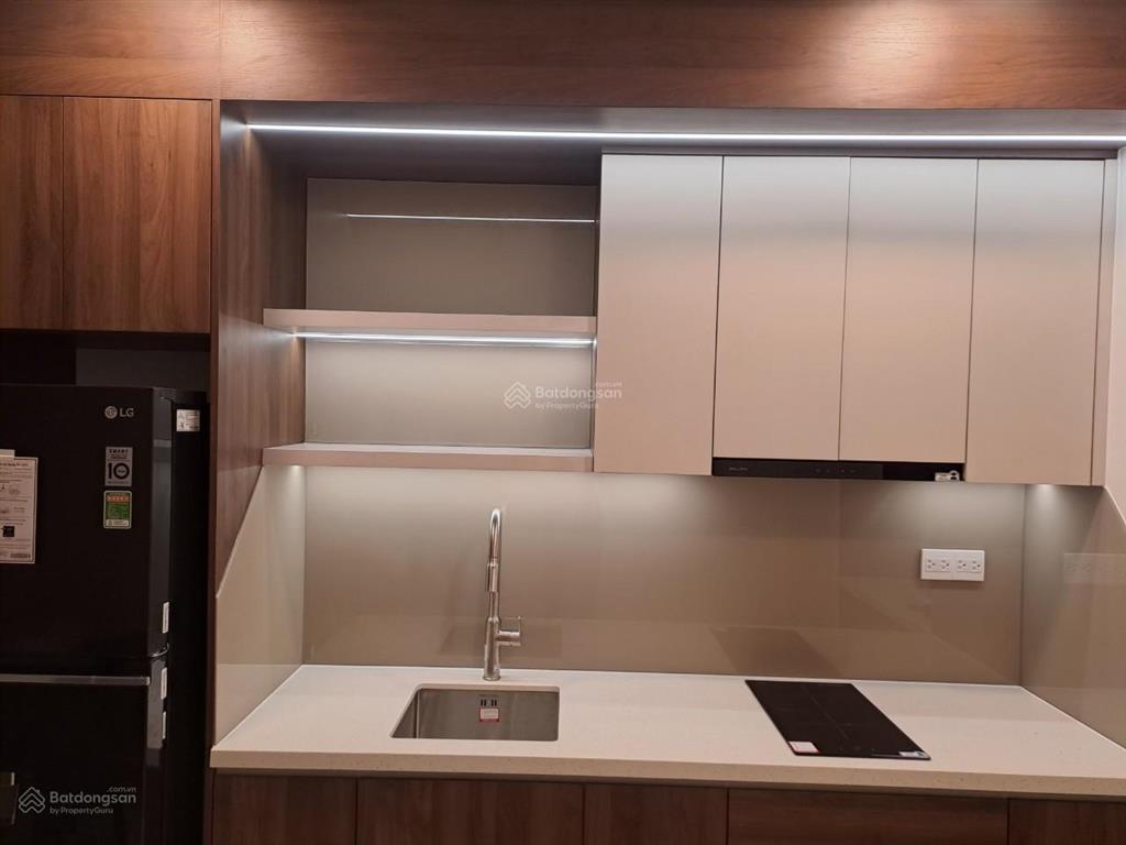 Cho thuê căn hộ soho residence navaland 100 phường cô giang, quận 1, diện tích 65m2,