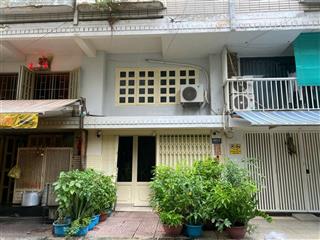 Cần bán chung cư tân vĩnh tầng trệt, phường 6, quận 4, diện tích nhà ngang 4 m dài 9 m