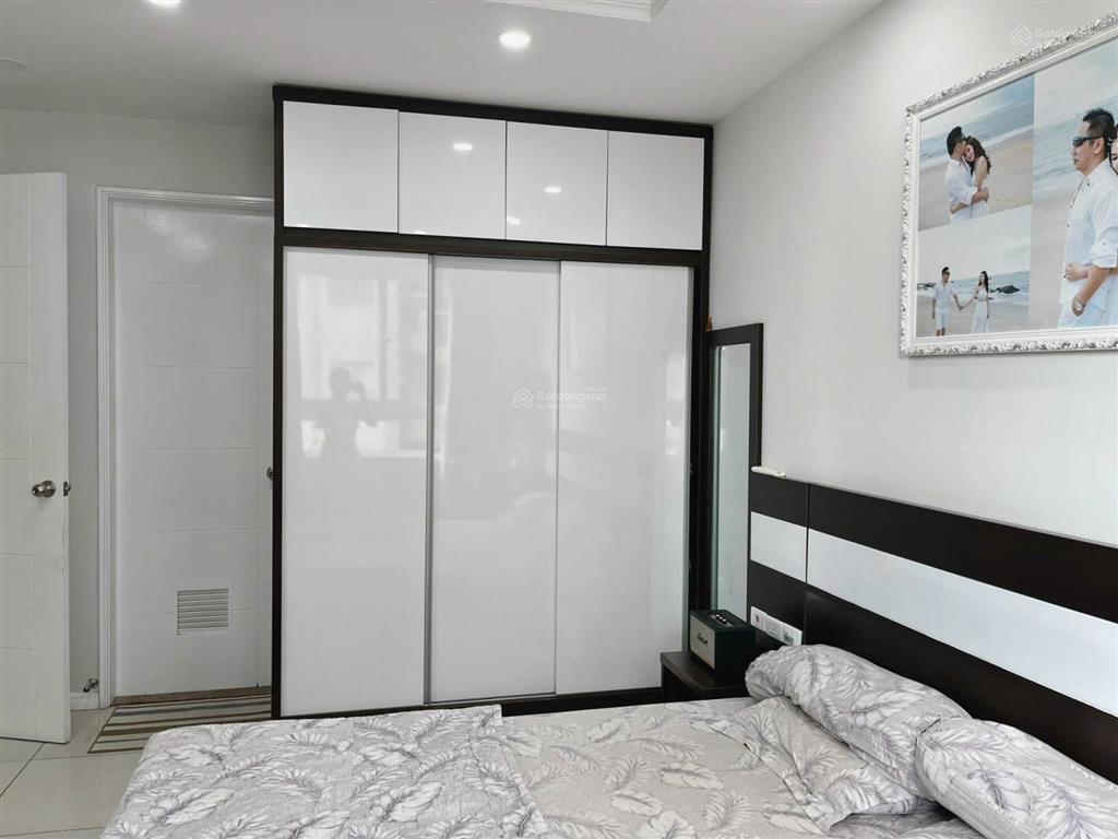 Cần bán căn hộ docklands saigon đ/c 99 nguyễn thị thập, tân phú, quận 7 diện tích 106,7m2