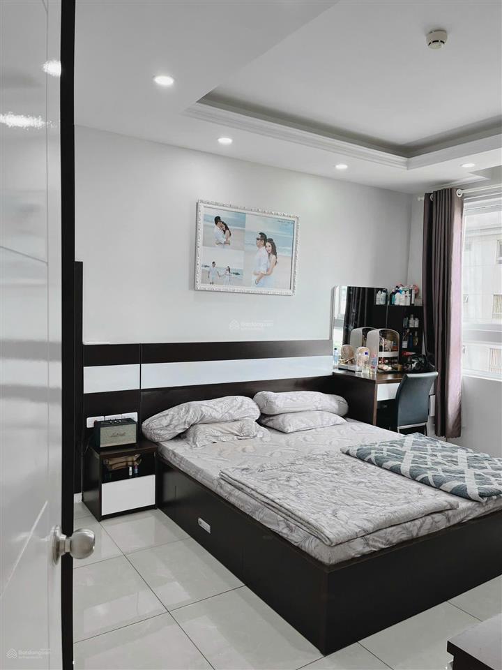 Cần bán căn hộ docklands saigon đ/c 99 nguyễn thị thập, tân phú, quận 7 diện tích 106,7m2