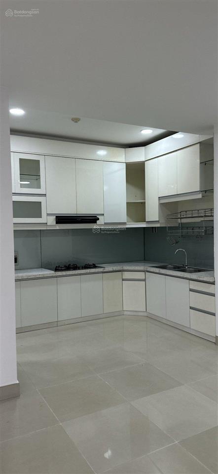 Chính chủ cần bán căn hộ sao mai 153 lương nhữ học, phường 11, quận 5, diện tích 91m2,