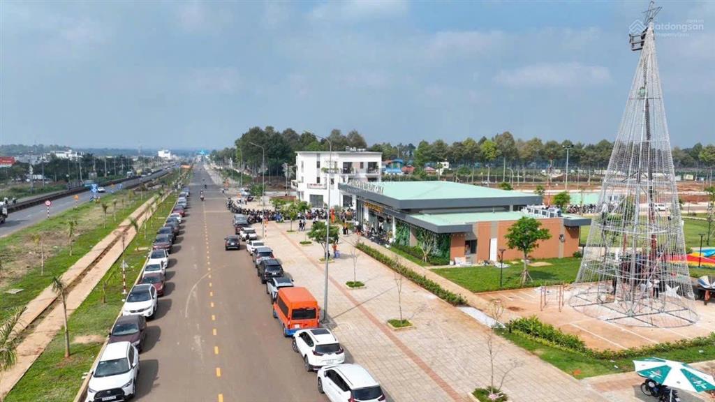 Đất nền ngã 4 dầu giây đồng nai mặt tiền quốc lộ 1a sổ hồng sẵn chỉ 15,7tr/m2