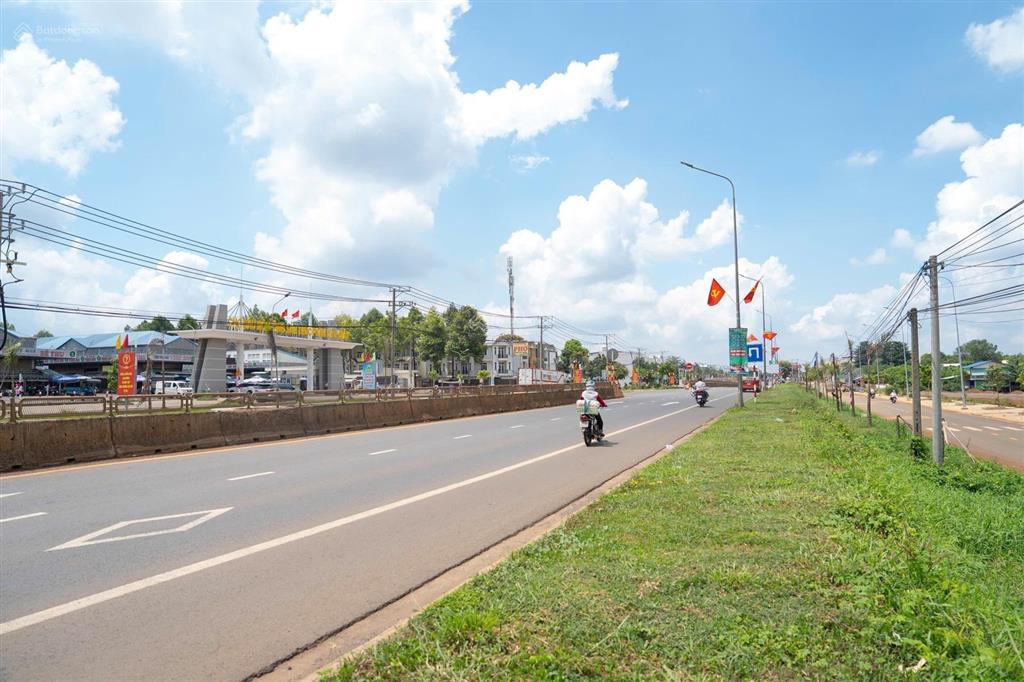 Đất nền ngã 4 dầu giây đồng nai mặt tiền quốc lộ 1a sổ hồng sẵn chỉ 15,7tr/m2