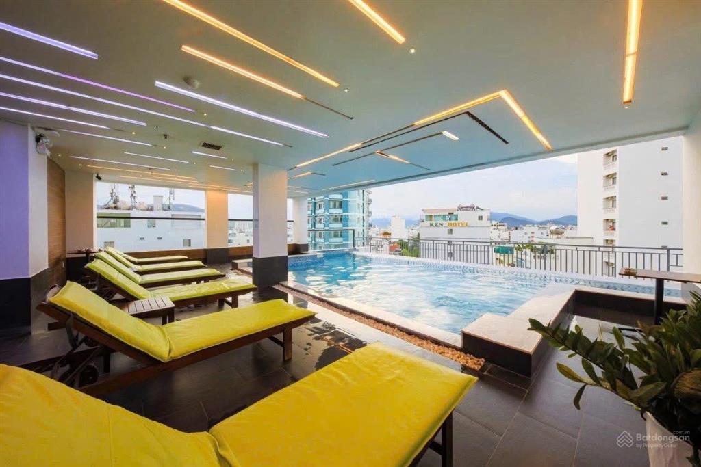 Khách sạn 15 tầng mặt tiền nguyễn thị minhbkhai trung tâm phố hàn nha trang