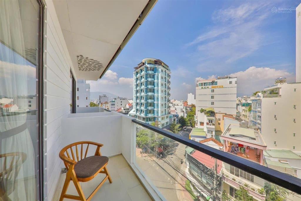 Khách sạn 15 tầng mặt tiền nguyễn thị minhbkhai trung tâm phố hàn nha trang