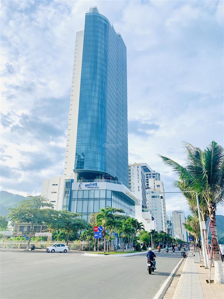 Nhà cấp 4 măt tiền dương hiến quyền trung tâm phía bắc nha trang gần biển
