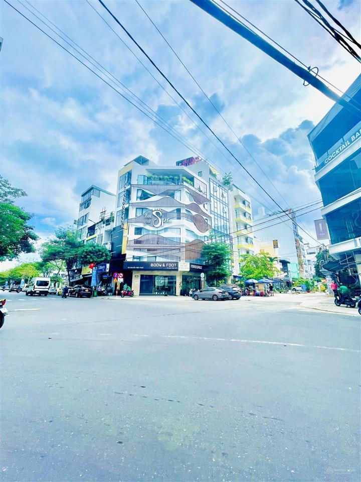 Nhà góc nguyễn thiện thuật và trần quang khải trung tâm phố tây