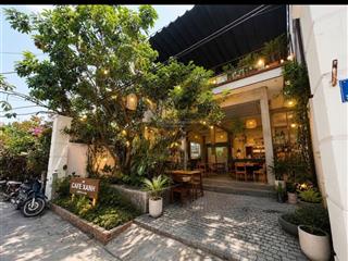 Nhà mặt tiền tản viên trung tâm bàn cờ phố nha trang