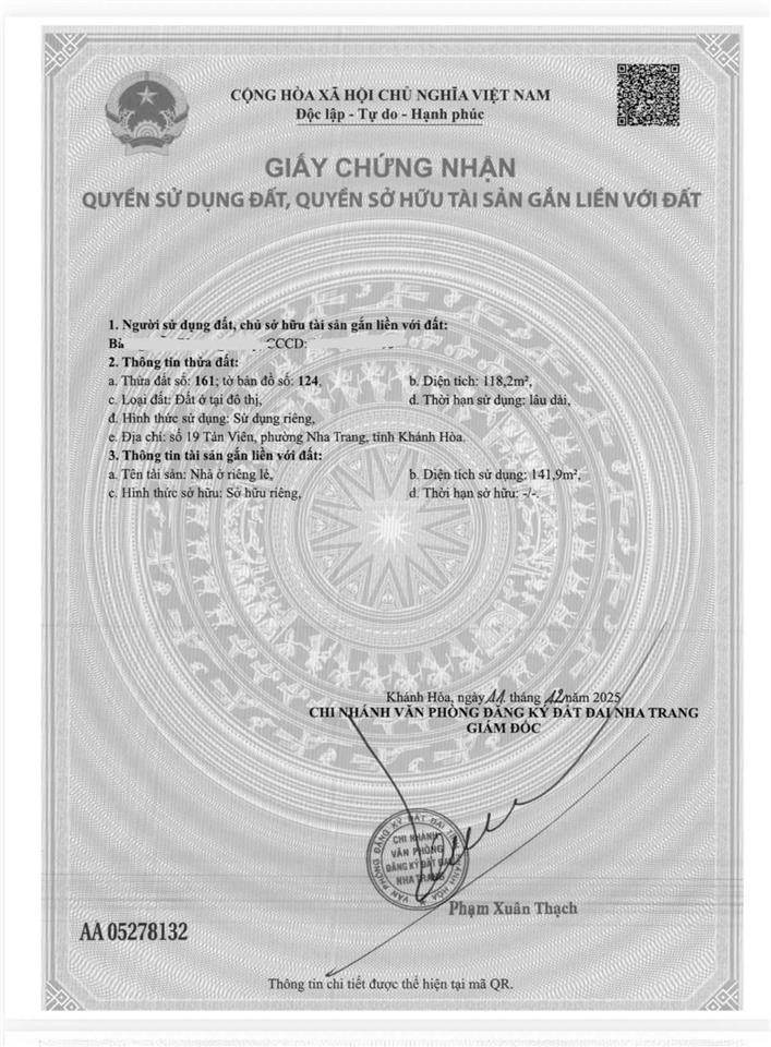 Nhà mặt tiền tản viên trung tâm phố nha trang ngang 8m hàng giá cực rẻ