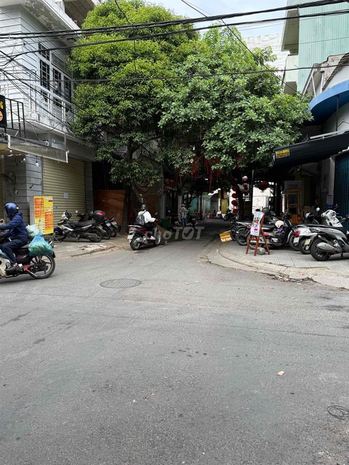 Nhà 2 mặt tiền khu Buôn Bán sầm uất ,mặt tiền đẹp nhất
