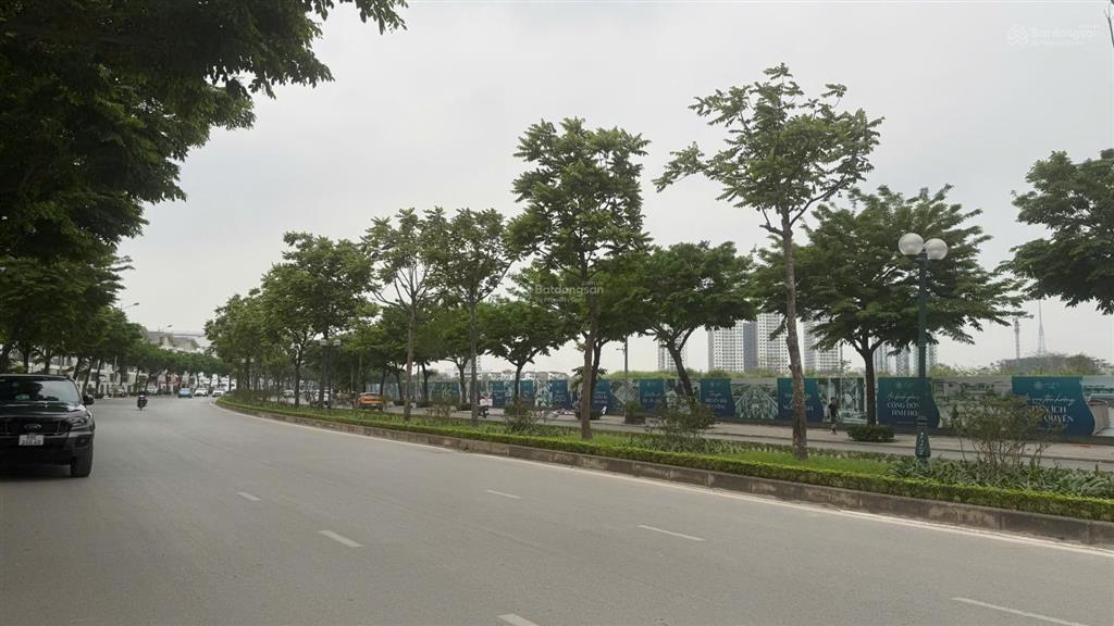 Bán căn c01.29 mặt đường 40 nguyễn văn luyện, gần công viên thiên văn học