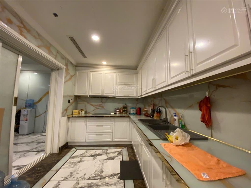 Chủ nhà bán căn hộ trên không vincom center  vinhomes đồng khởi tầng 21 sân vườn