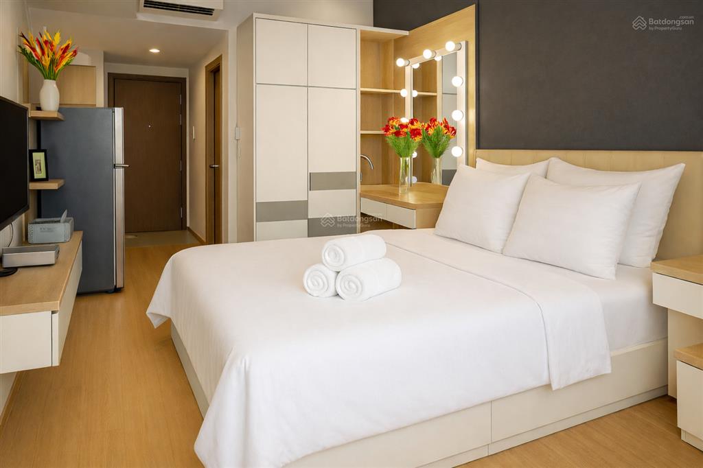 Bán officetel rivergate 46,5m2 full nt  4,2 tỷ bao hết thuế phí  hđ thuê 15tr