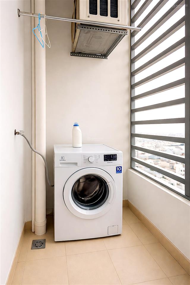 Cho thuê studio 28m2 full nội thất cao cấp rivergate 151 bến vân đồn, ở ngay
